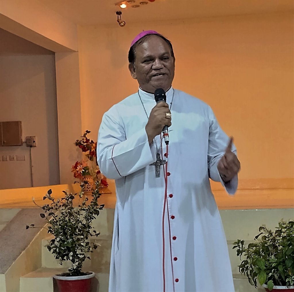 Corte Suprema pakistaní califica de basura informe de gobierno musulmán sobre ataques a cristianos. Obispo valora compromiso