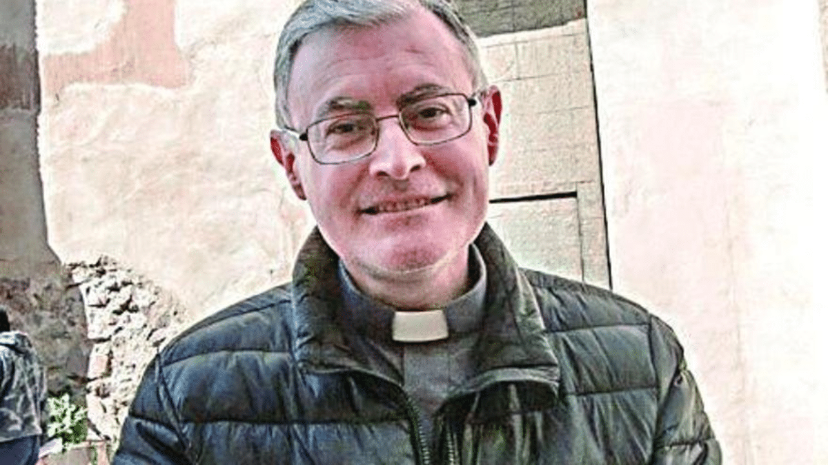 Munilla aparta a un sacerdote de la diócesis por acusar al Papa de hereje e inválido