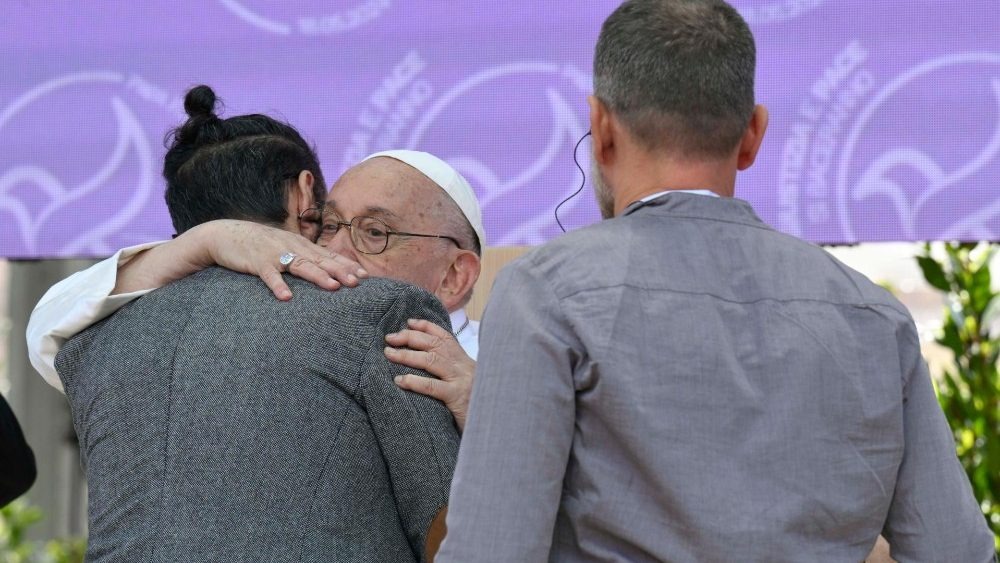 Crónicas Vaticanas: el Papa, Romeo (Israel) y Julieta (Palestina); cismas, apariciones y reclamos diplomáticos en Vaticano