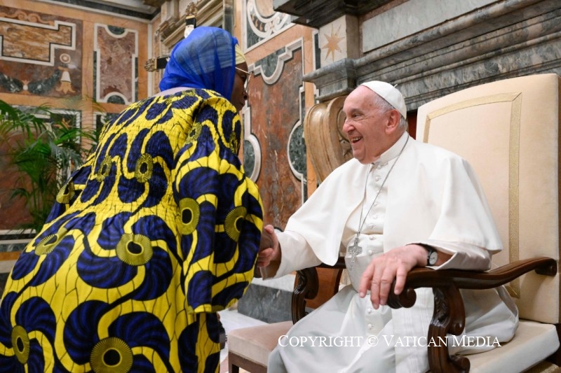 Papa a budistas, musulmanes, hindúes, judíos y sijs en Vaticano: el diálogo interreligioso es una condición necesaria para la paz