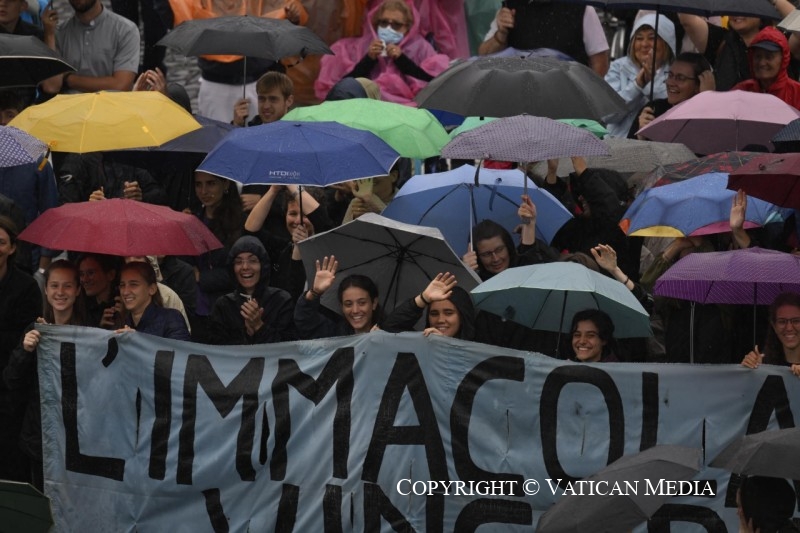 La Eucaristía explicada como don por el Papa Francisco en día de Corpus Christi