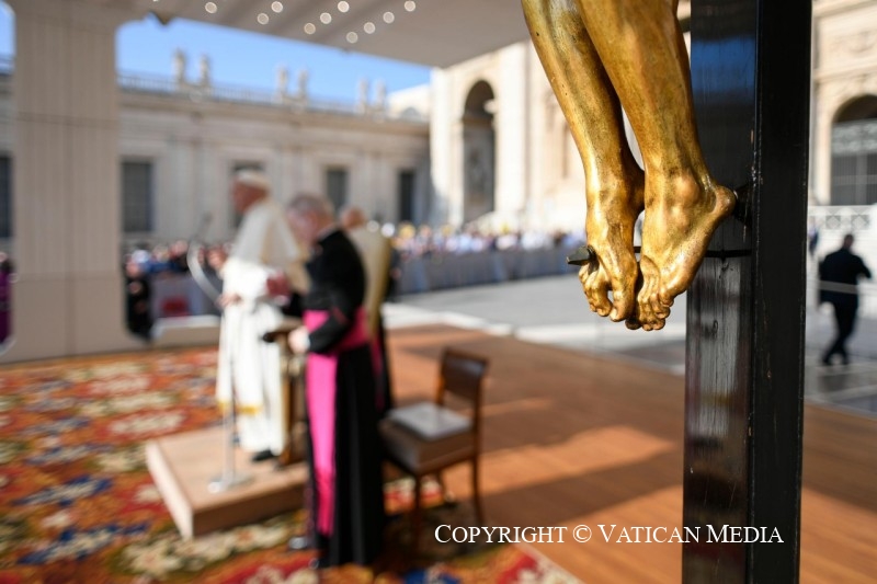Migrantes, mar y desierto: una catequesis no esperada del Papa sobre la migración