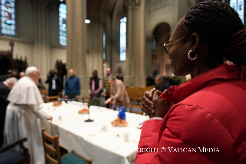 Así fue el segundo día del Papa en Bélgica: oración ante la tumba del rey que no firmó ley pro aborto