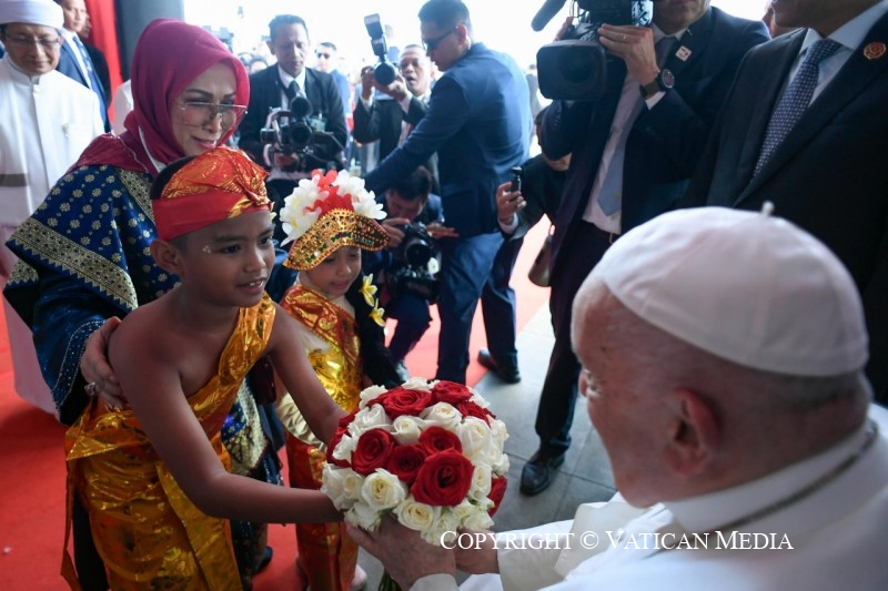 Segundo día en Indonesia: esto fue lo que hizo el Papa