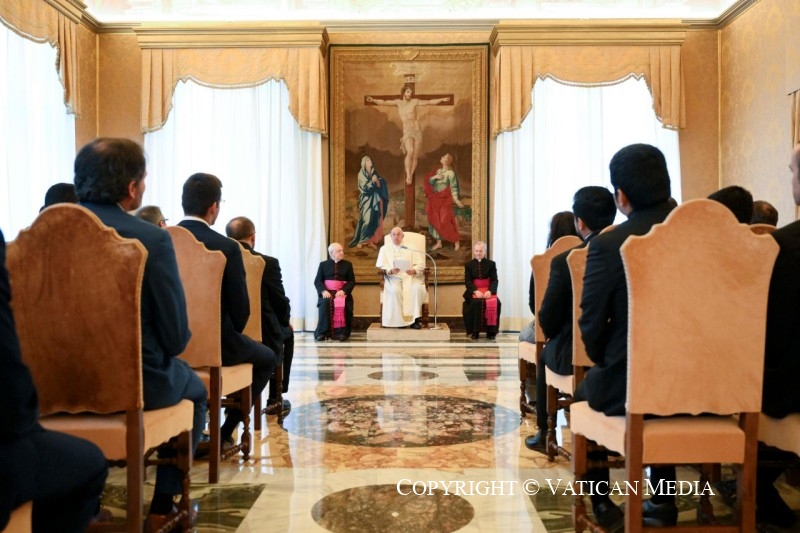 ¿Qué es el seminario y para que se forma allí? Palabras del Papa a los seminaristas de Pamplona y San Sebastián