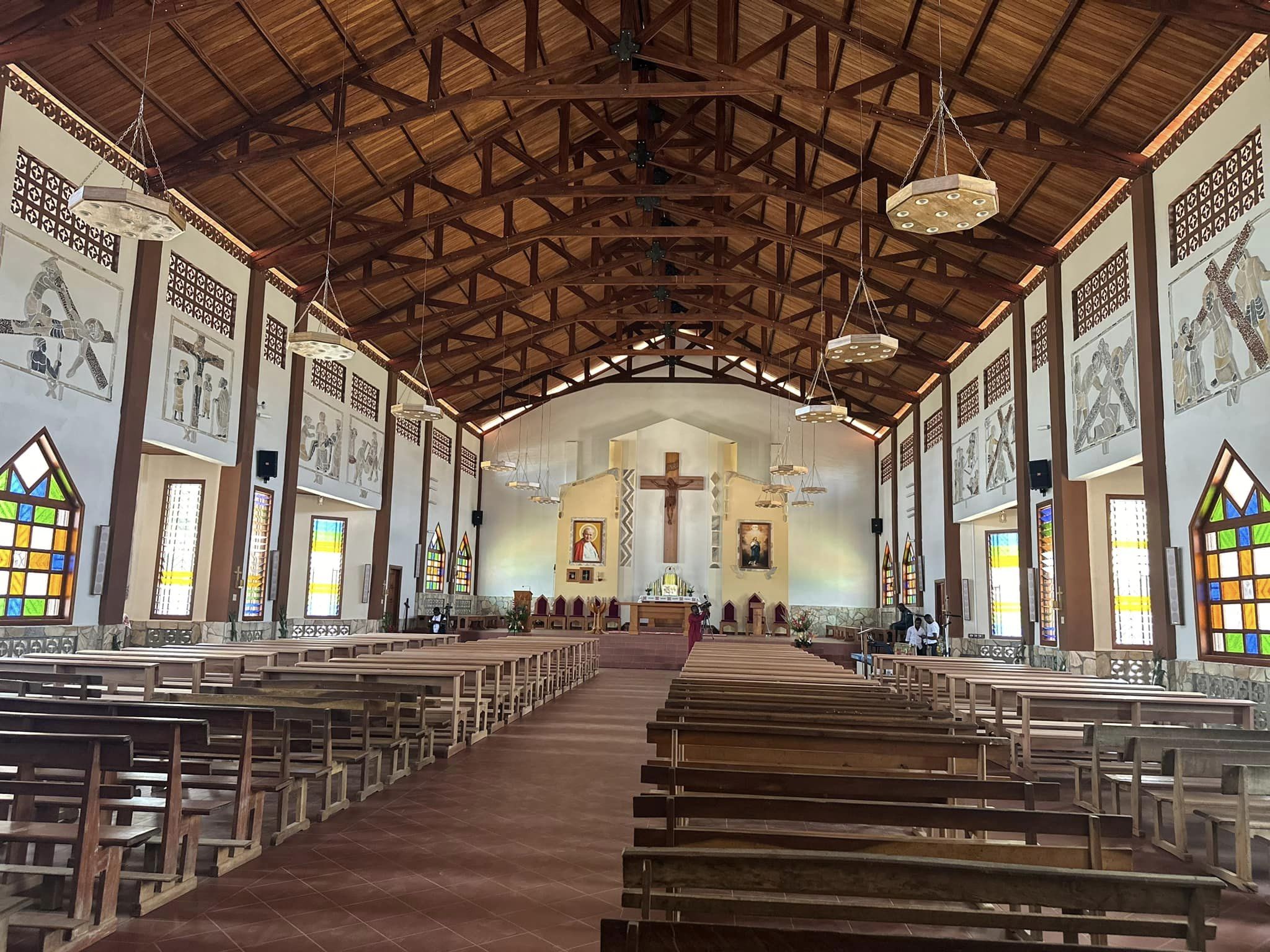 FOTOGALERÍA: El occidente africano dedica un nuevo santuario a san Juan Pablo