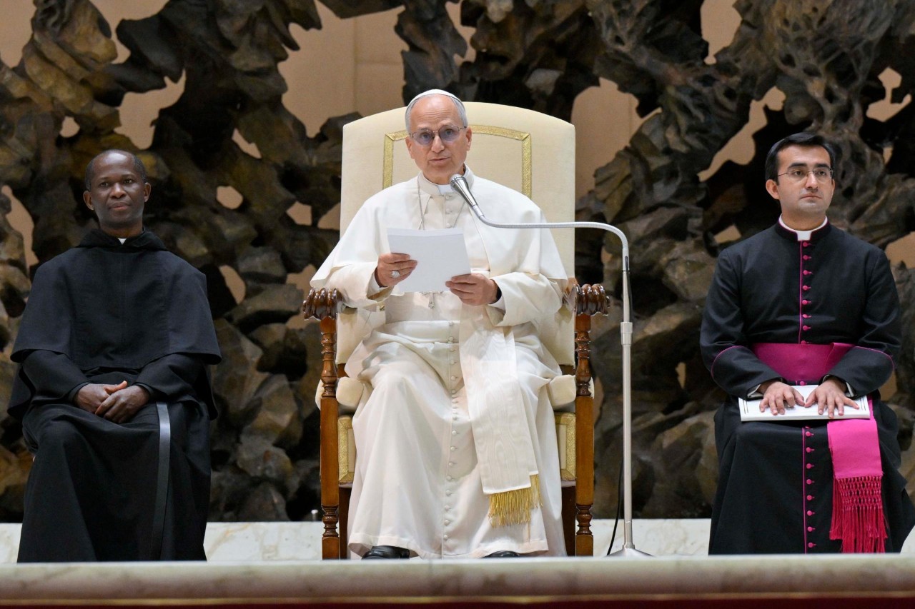 La virtud de la esperanza y la acción diplomática, según el Papa León XIV